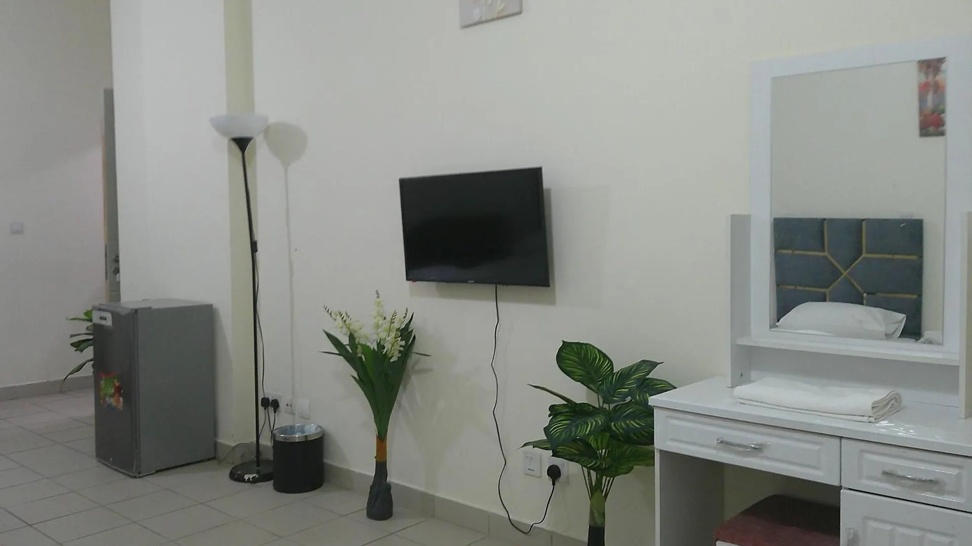 Comfortable Stay Ensuite Room With Shared Kitchen